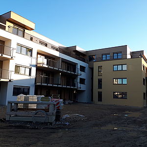 Das Wohnbauprojekt "Grüner Lebensraum am Muliarplatz" ist bereits mit gestrichener Fassade zu bewundern.