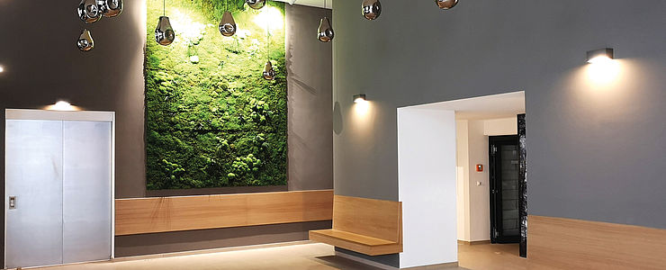 Blick ins Foyer des Wohnhauses "HOCHH(IN)AUS".