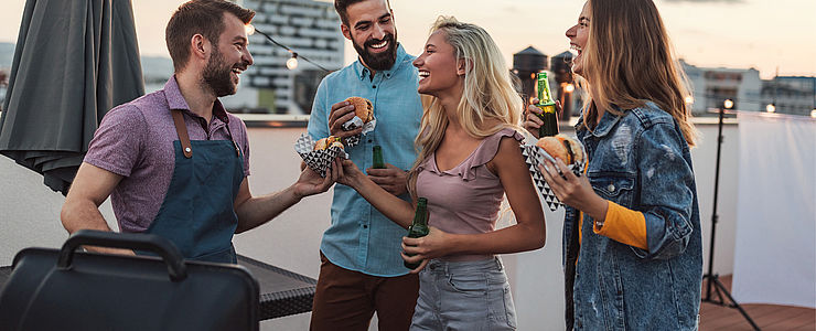 Grillen am Balkon ist in Wien grundsätzlich erlaubt.