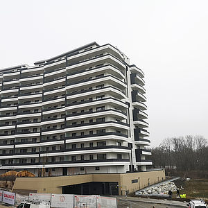 Das Wohnhaus "HOCHH(IN)AUS" in Wien Favoriten.