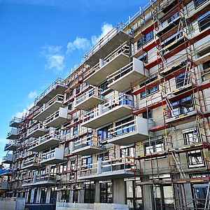 Im Favo(u)rite Living Wohnraum Viola Park werden 86 freifinanzierte Eigentumswohnungen entstehen. Die Westseite zieren viele Balkone.